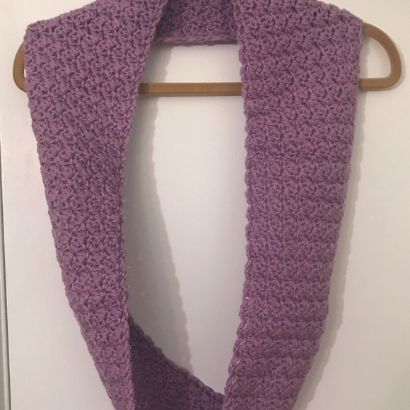 Lilac Infinity Scarf - Picture 2 of 4